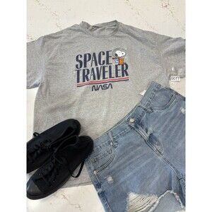 Peanuts Snoopy Space Traveler Men's T-Shirt